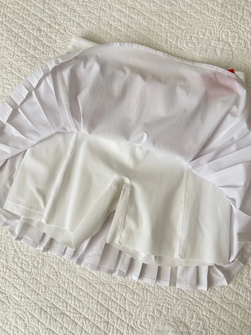 NWT SPANX White Get Moving Pleated Tennis Skirt Skort Small